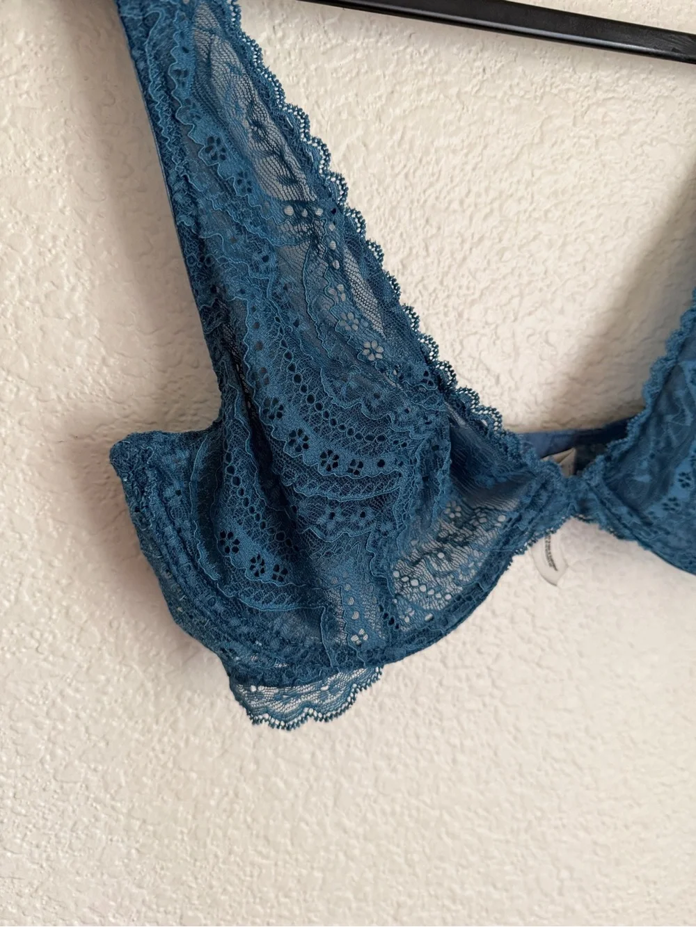 Intimately Free People Lace Plunge Underwire Unlined Bra 32D Deep Teal
